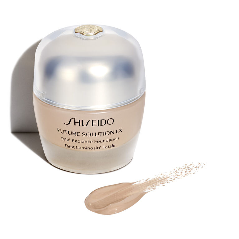 Total Radiance Foundation SPF20, 02-Golden3